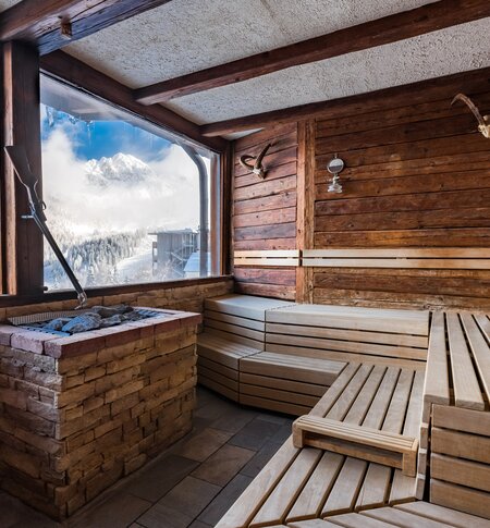 Jägersauna mit Blick auf die Bergwelt